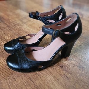 Miz Mooz black vintage style heels, Size 8.5.